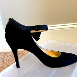 Nine West Black Suede Mary Jane Heels